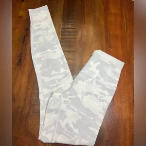 Lululemon Wunder Under High Rise Tight 28” – Inconspicuous Camo Jacquard Alpine thumbnail 4