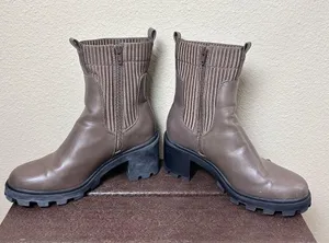 A New Day Chocolate Brown faux Leather booties Stretch Sides size 8.5 thumbnail 5