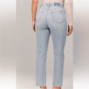 Abercrombie & Fitch SHORT The Ankle Straight Ultra High Rise Jeans Size 26/2S thumbnail 2