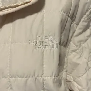 The North Face Women’s Size XL Junction Jacket White Dune FLAW thumbnail 7