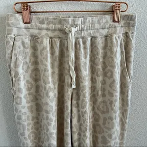 Splendid Neutral Leopard Print Lounge Pants Cozy Jogger Elastic Waist S thumbnail 2