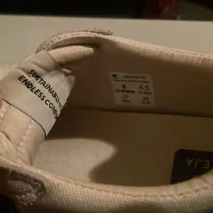 CARIUBA CATIBA Pro Ivory Black Organic Canvas Leather Sneakers $118 EUC Wmn 8 thumbnail 9