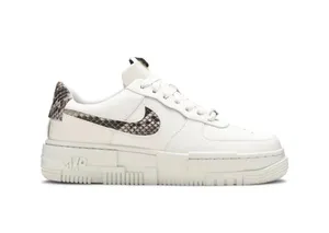 Nike Air Force 1 thumbnail 1