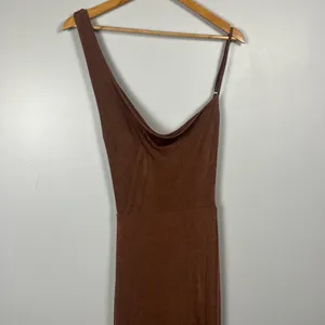 Club L London Phantasy Brown Asymetric Neckline Cowl Maxi Dress Sz US4 UK8 thumbnail 5