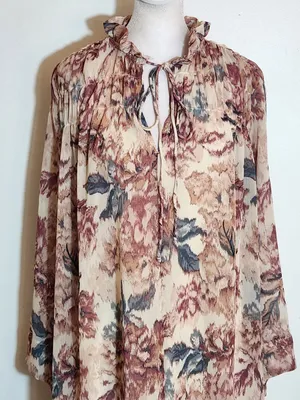 H&M Long Sleeve Pink and Cream Floral Mini Dress Size XS Wedding Guest Dress thumbnail 3