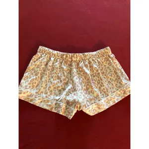 Victoria’s Secret leopard cheetah print comfy cozy lounge pajama sleep shorts thumbnail 5