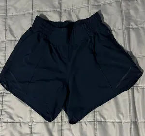 Lululemon Hotty Hot Shorts thumbnail 1