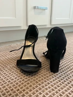 black heels Size 8 thumbnail 3