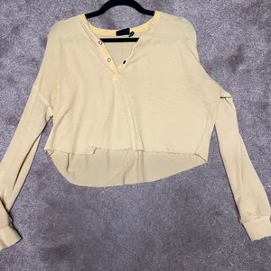 Croptop thumbnail 1