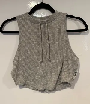 Gray‎ Ribbed Gymshark Slounge Cropped Tank Top thumbnail 1
