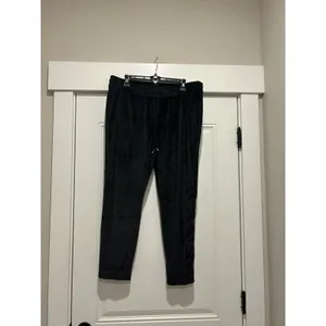 New PINK Victoria’s Secret Women’s Black Velour Jogger Pant Pockets Size XL Cozy thumbnail 6
