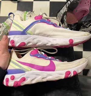 Womens  React thumbnail 1