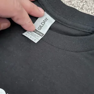 Gildan (Size L) Size L thumbnail 2