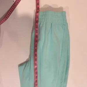 FILA Women’s Small Mint Green Jogger Sweatpants thumbnail 6