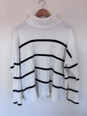 Calvin Klein Sweater thumbnail 2