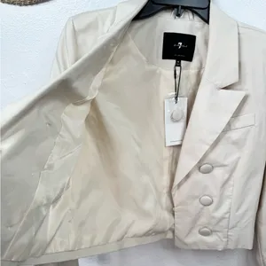 7 For All Mankind Blazer Jacket Size M Ivory Cropped Double-Breasted Lg buttons thumbnail 4