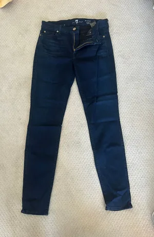Midrise skinny jeans thumbnail 1