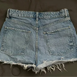 Zara Denim Blue Women's Shorts thumbnail 2