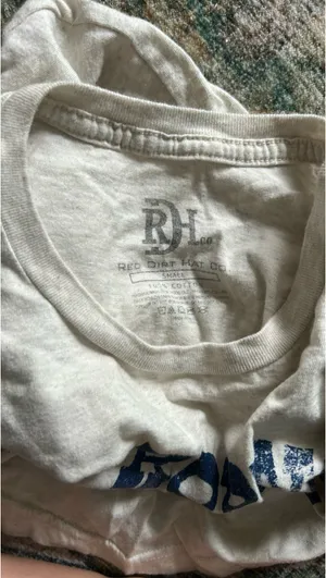 Red Dirt Hat Pacific & Co Graphic Tee thumbnail 3