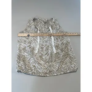 Ann Taylor LOFT Sleeveless Animal Print Top Size M Cream Tan V Neck Tie Detail thumbnail 4
