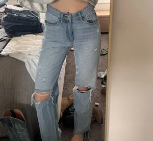 Altar'd State Jeans Distressed thumbnail 3