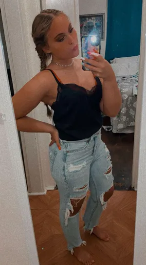 American Eagle Jeans thumbnail 1