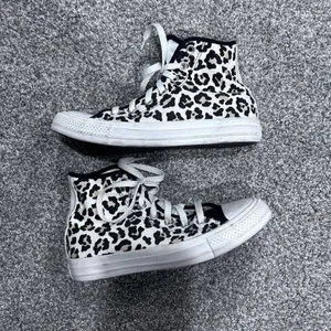Custom High Top Cheetah Converse thumbnail 4