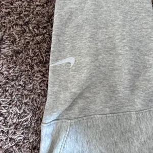Nike cropped Kentucky hoodie thumbnail 2