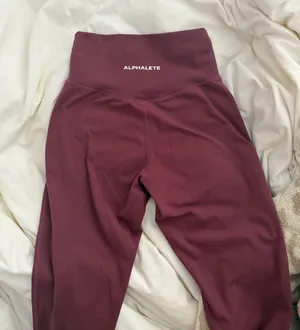 Alphalete Leggings thumbnail 1