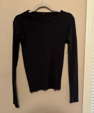 Brandy Melville Thermal thumbnail 1