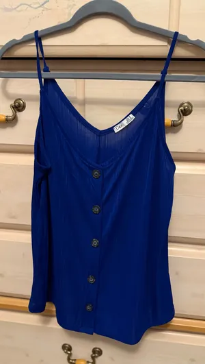 Boutique Blue button camo top thumbnail 1