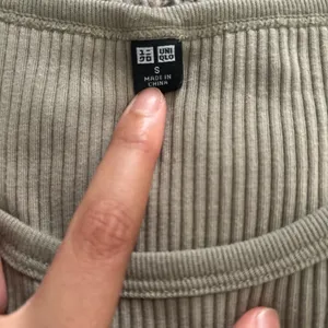 Uniqlo Ribbed Short Sleeve Top thumbnail 3