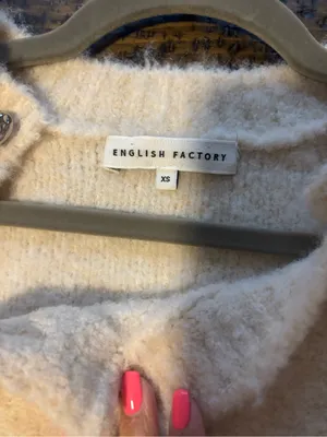 English‎ Factory Cream Heart Button Sweater Soft Knit- wool blend Crewneck XS thumbnail 7