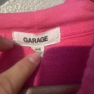 Garage Pink Cropped Zip-Up Hoodie thumbnail 2