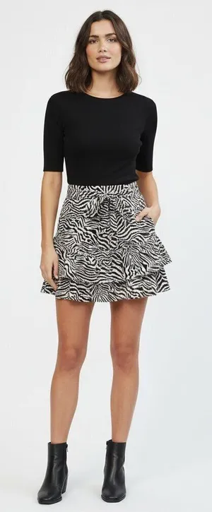 Le Lis safari print skirt size small thumbnail 1