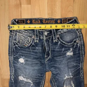 Rock Revival 26 Ferry Women’s Jeans Straight Mid-Rise Boot Cut EUC cowgirl rodeo thumbnail 6