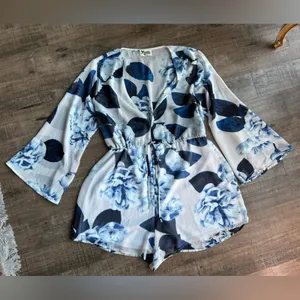 Show Me Your Mumu Roxy Flowy Sleeve Blue Floral Romper Deep V Cover Up Medium thumbnail 6