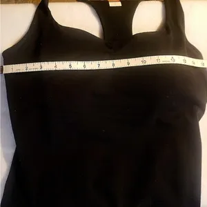 Lucy black sport tank padded - like new! thumbnail 2
