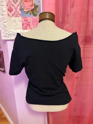 Off the shoulder Ice Cube Tee Black thumbnail 2