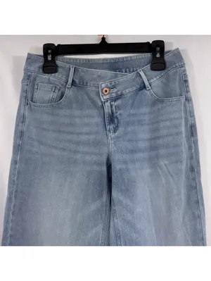 Halara Light Wash High Rise Wide Leg Jeans Size Small thumbnail 2