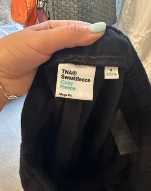 Aritzia TNA Cozy Fleece Mega Fit Sweatpants thumbnail 4