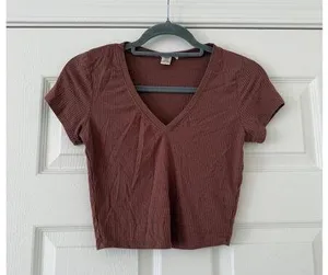 Brown V Neck T-shirt medium thumbnail 1
