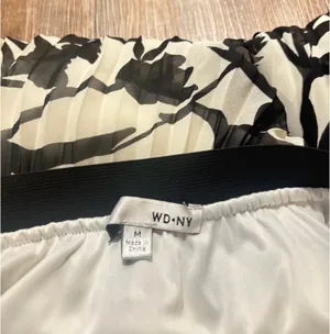 WD NY Black Floral Maxi Skirt thumbnail 4