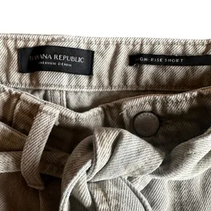 Banana Republic High-Rise Pleated 4" Jean Short‎ Sz 30 thumbnail 5