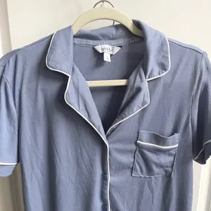 Nicole Miller Pajama Set Womens S Blue Ribbed Knit Short Sleeve Button Front thumbnail 2