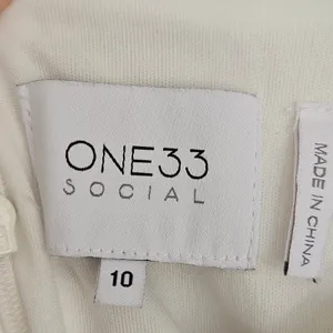 One33 Social White Sequin Cape Minidress Size 10 Bridal Cocktail Sheath thumbnail 9