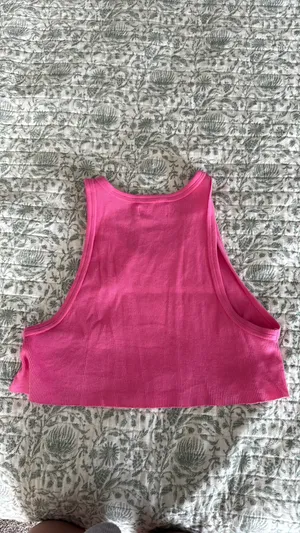 Aritzia cropped tank thumbnail 2