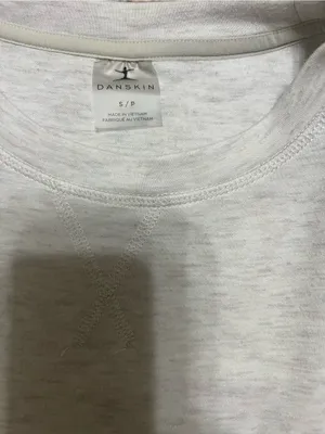 Danskin‎ Heathered Light Gray Crewneck Cropped Tee thumbnail 3