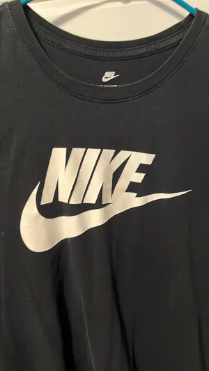 Nike Black Logo T-Shirt thumbnail 2