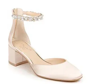 Jewel by Badgley Mischka Cathleen Block Heel size 8 New in Box! thumbnail 1